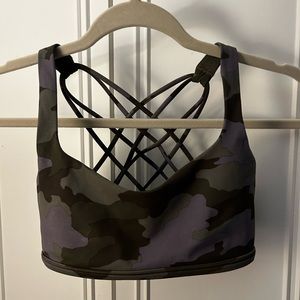 Lululemon sports bra